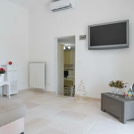 Giordano Con Piscina Villa *